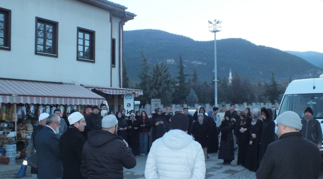 Akşehirli Umreciler Dualarla Yola Çıktı. 