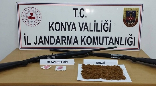 Jandarma'dan uyuşturucu operasyonu: 3 gözaltı 