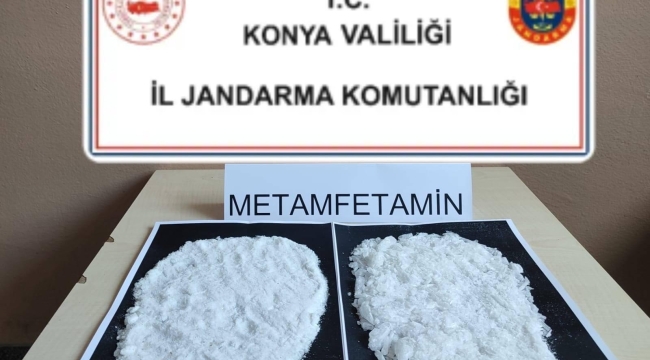 Konya'da jandarmadan uyuşturucu tacirlerine operasyon! 2 kişi tutuklandı