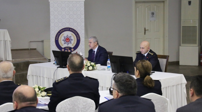 Konya İl Emniyet Müdürlüğü 2023-2024 Yılı Değerlendirme Toplantısı gerçekleştirildi