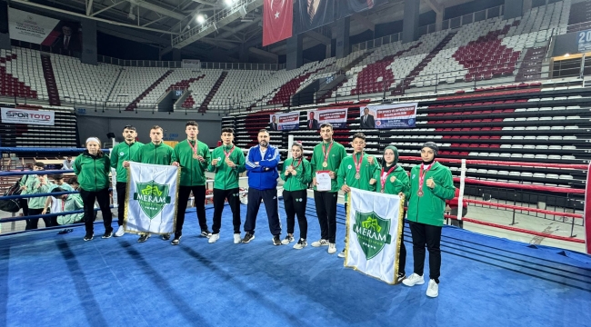 MERAMLI KICK BOKSÇULARDAN TÜRKİYE ŞAMPİYONASI'NDA 7 MADALYA 