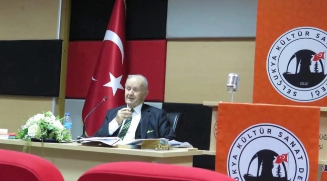 Prof.Dr. Saim Sakaoğlu'na Üstün Hizmet Ödülü 