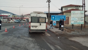 YUNAK'TA ÖĞRENCİ SERVİSLERİ DENETLENDİ 