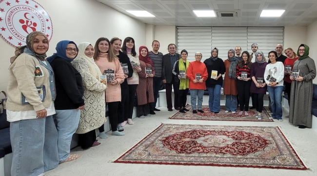 Akşehir Kitap Atölyesinde Gazap Üzümleri Konuşuldu 