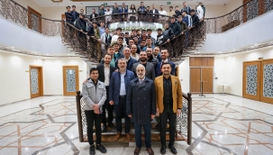 BAŞKAN KAVUŞ, AK PARTİ GENÇLERİYLE BULUŞTU 