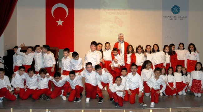 MERAM - 15 TEMMUZ ŞEHİTLERİ İLKOKULUNUN "MİNİK KALPENDEN KOCAMAN KALEMLER" ŞİİR KİTABININ TANITIMI VE GALASI MUHTEŞEM OLDU