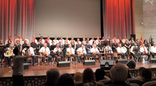 TÜRKÜ YARENLERİ KOROSU İZLEYİCİLERDEN TAM NOT ALDI 