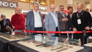 BAŞKAN PEKYATIRMACI "ANADOLU'NUN DİRİLİŞ DESTANI ÇANAKKALE" SERGİSİ'Nİ ZİYARET ETTİ 