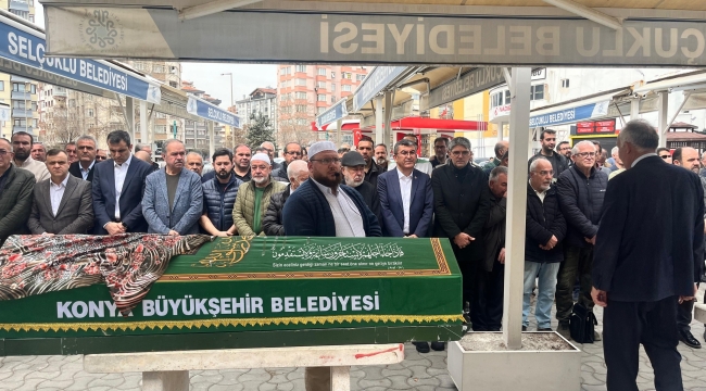 Gazeteci Uğur Özteke'nin annesi Birsen Özteke dualarla uğurlandı