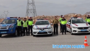 Konya'da jandarma ekipleri, otobüslerde sivil trafik denetimi yaptı! 