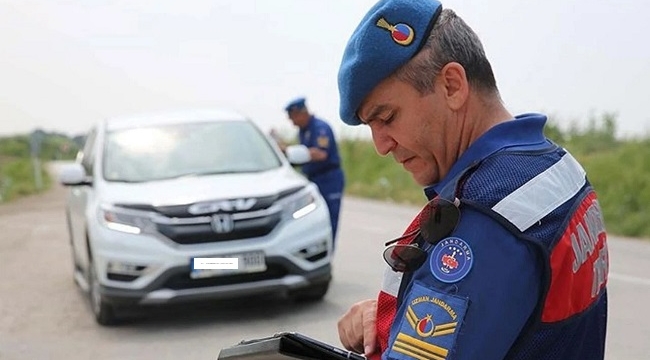 Konya Jandarma'sından huzurlu okul önleri ve sokaklar uygulaması: 2 bin 273 araç kontrol edildi