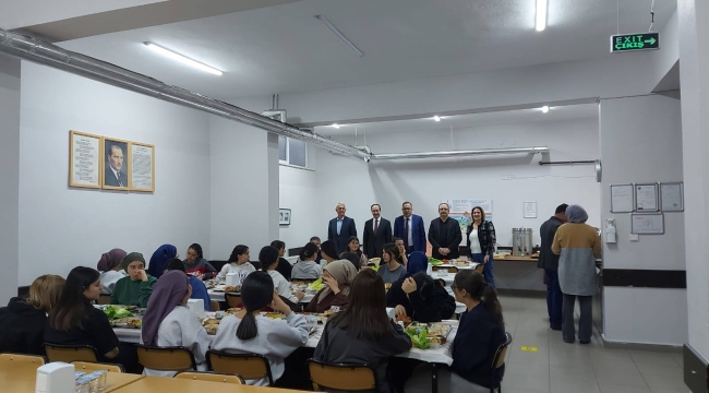 Müftü Müjdeci Öğrencilerle  Sohbet Etti 