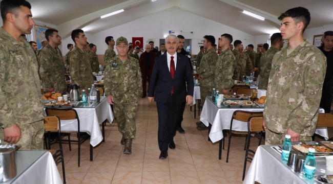 Vali İbrahim Akın, Mehmetçikler, Şehit Aileleri, Gaziler ve Aileleri ile İftar Sofrasında Buluştu