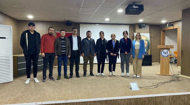 YUNAK'TA LİSELERARASI İSTİKLÂL MARŞI YARIŞMASI 