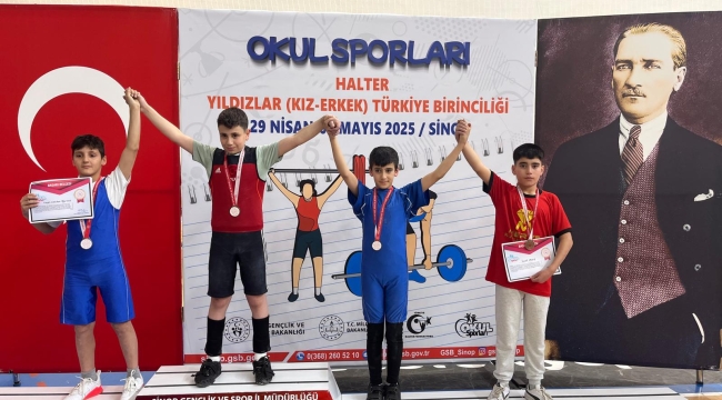 Atatürk Ortaokulu'ndan Bir Türkiye Derecesi Daha 