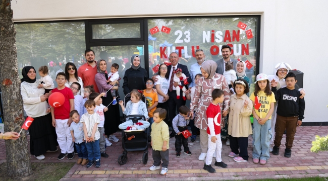 DOSD MERAM'IN ÖZEL ÇOCUKLARI 23 NİSAN ÇOŞKUSUNU DOYASIYA YAŞADI 