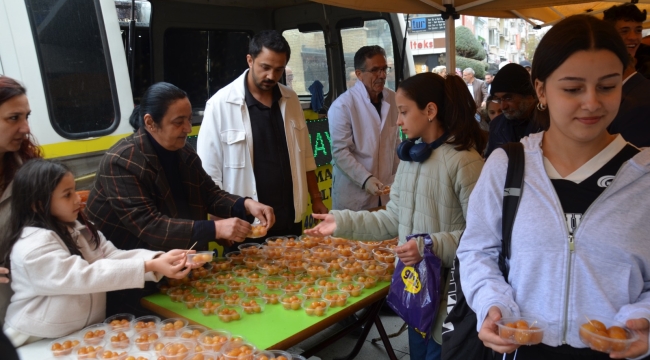 EMEKLİ EĞİTİMCİ MEHMET TEKİN İÇİN LOKMA DAĞITILDI 