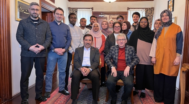 KARATAY'DA GELENEKSEL SANATLAR YABANCI ÖĞRENCİLERLE BULUŞUYOR