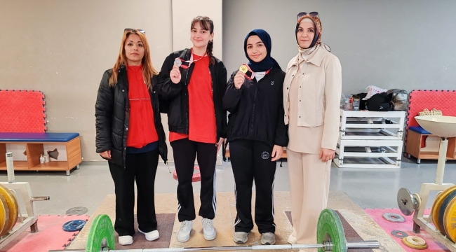 KARATAYLI HALTERCİLERDEN BÜYÜK BAŞARI