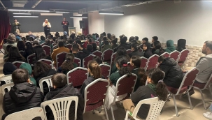 Konya'da jandarma ekiplerinden "Siber Farkındalık ve Bilinçlendirme" Eğitimi 