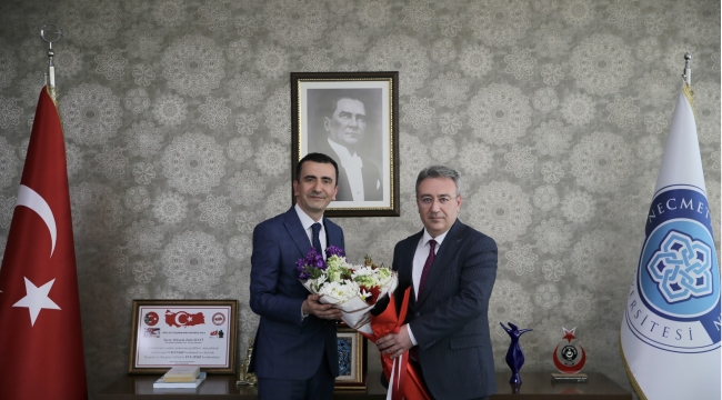 Necmettin Erbakan Üniversitesinde Bayrak Değişimi