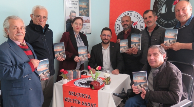 ÖDÜLLÜ ŞAİR FATİH DEMİR, SELÇUKYA'DA OKURLARIYLA BULUŞTU 