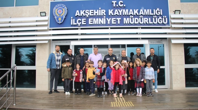 Öğrencilerden Polis Haftası Ziyareti 