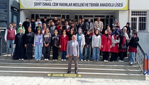 Ortaokul Öğrencilerinden Şehit İsmail Cem Yakınlar Mesleki ve Teknik Anadolu Lisesi'ne Ziyaret 
