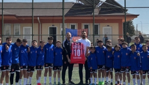 SELÇUK ERDOĞAN'DAN AKŞEHİR MARTI SPOR'A ZİYARET 