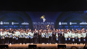 SELÇUKLU'NUN BAŞARILI SPORCULARI ÖDÜLLENDİRİLDİ 