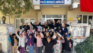 YUNAK'TA ÖĞRENCİLER POLİS GÜNÜNÜ KUTLADILAR 