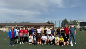 Akşehir Bayan Futbol Takımı Sahaya İndi: İlk Antrenman Gerçekleştirildi 