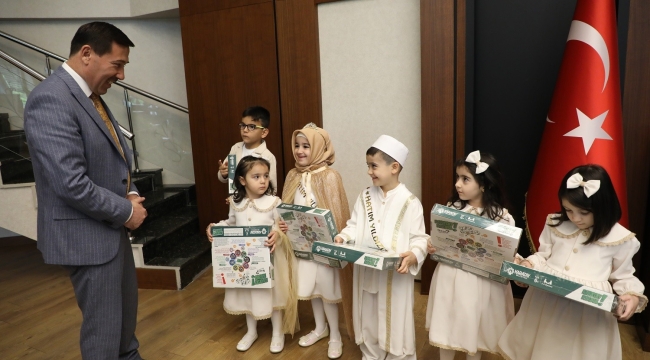 BAŞKAN KILCA'YA MİNİKLERDEN ANLAMLI ZİYARET 