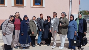 Batı Cephesi Kadınları'ndan Sevgi Evlerine Ziyaret 