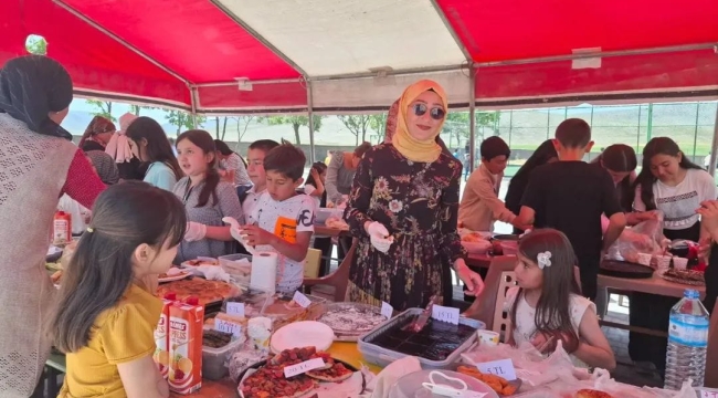 Hursunlu İlkokulu ve Ortaokulunda Renkli Kermes Etkinliği 