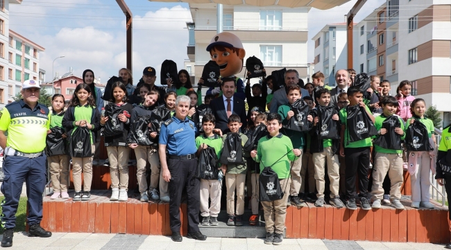 KARATAY'DAN 16 BİN ÖĞRENCİYE UYGULAMALI EĞİTİM DESTEĞİ 