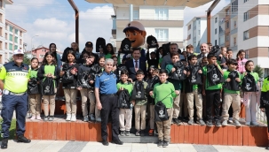 KARATAY'DAN 16 BİN ÖĞRENCİYE UYGULAMALI EĞİTİM DESTEĞİ 