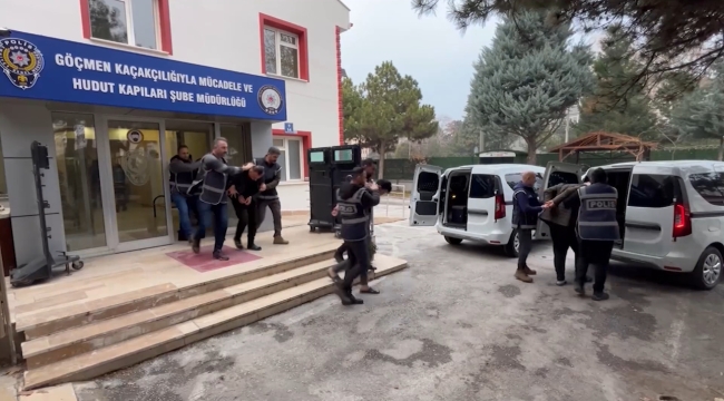 Konya Merkezli Göçmen Kaçakçılığı Operasyonunda 8 Kişi Tutuklandı 