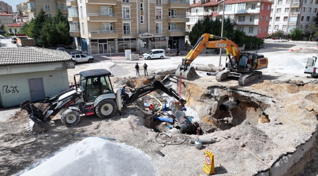 KOSKİ, BANLİYÖ HATTI GÜZERGAHINDAKİ 800 MM ÇELİK BORU HATTI DEPLASE ÇALIŞMASINI TAMAMLADI 
