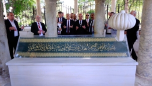 Mansur Yavaş'tan Akşehir'de Anlamlı Ziyaret 