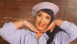 SAFİYE DOĞANAY'IN KAPAKSIZ ŞİŞELERİ 