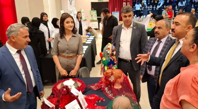 YUNAK HEM'DEN MUHTEŞEM SERGİ 