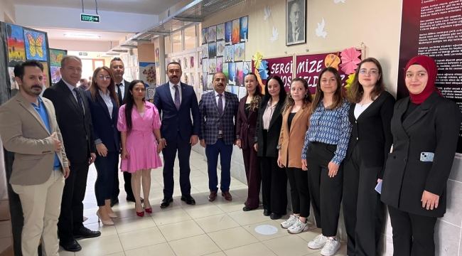 YUNAK KUZÖREN'DEKİ SERGİLER GÖZ KAMAŞTIRDI 