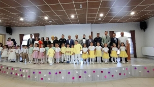 Yunak'ta Anneler Günü Coşkuyla Kutlandı 