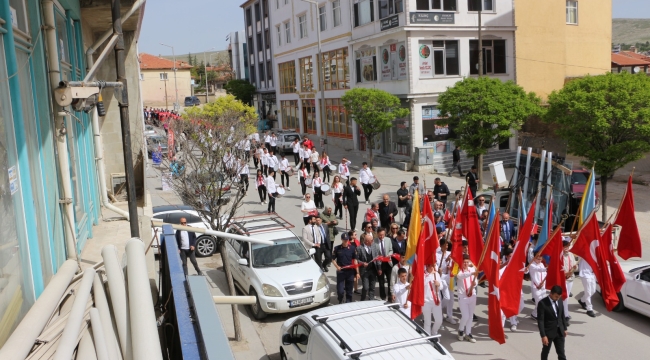 YUNAK'TA GENÇLİK HAFTASI KUTLAMALARI BAŞLADI 