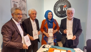 AV.AHMET ÖZER SELÇUKYA KÜLTÜR EVİNDE OKURLARIYLA BULUŞTU 