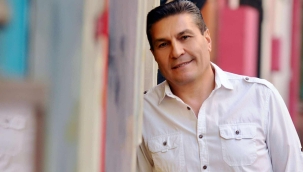 EFSANE ŞARKI 'SEN SEV'E YENİDEN İLHAM VERİYOR 