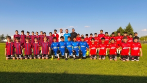 EMRE ERDOĞAN'DAN AKŞEHİR MARTI SPOR'A MORAL ZİYARETİ 