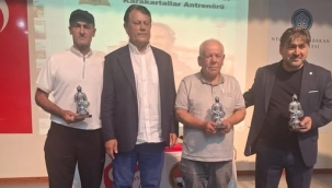 Sefer İpek'e "Yılın Başarılı Antrenörü" Ödülü 