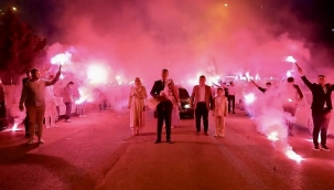 Sosyal medyada tepki çeken kız isteme merasimine emniyet müdahalesi 
